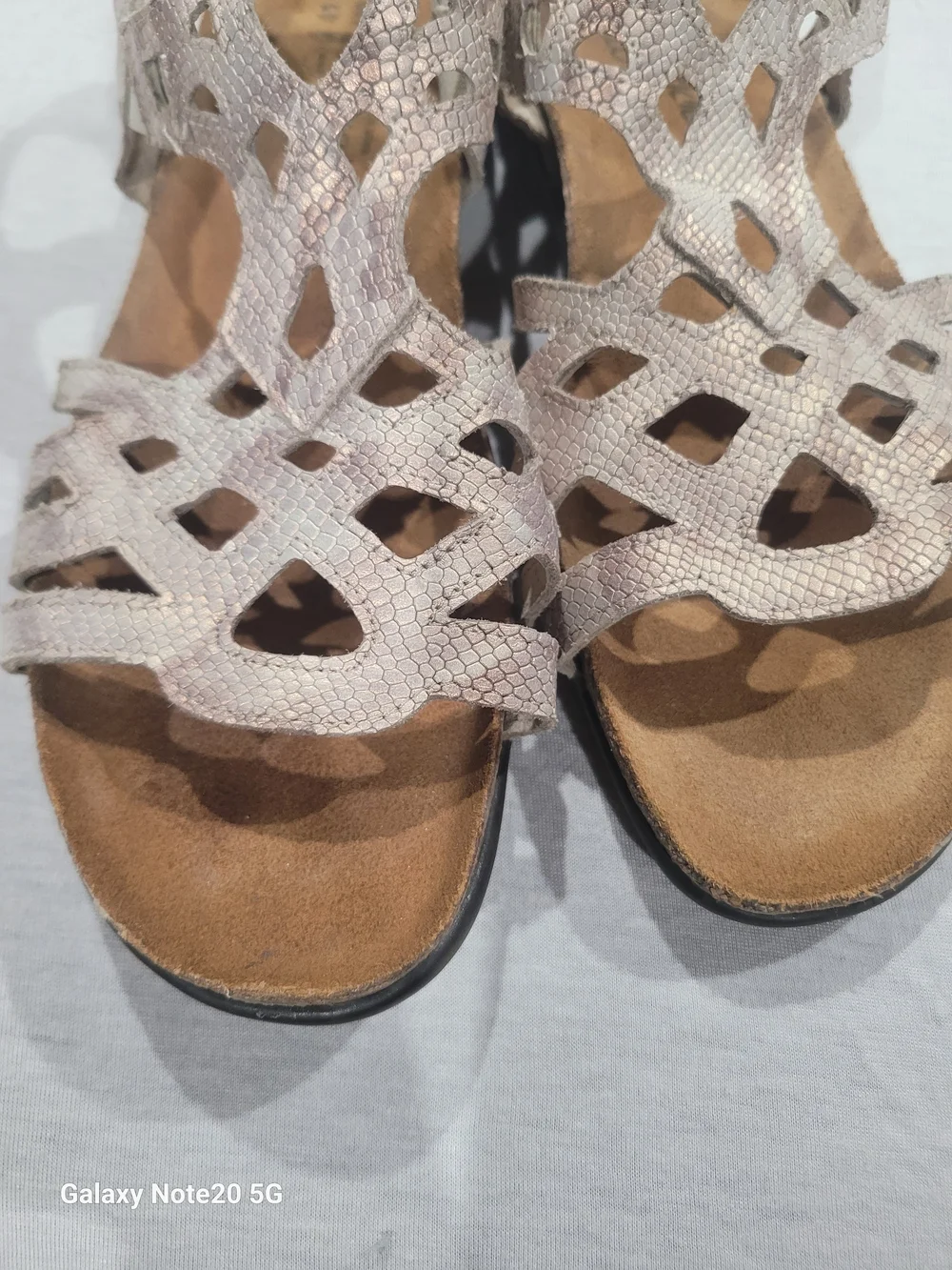 Naot Taupe Metallic Snake Print Laser Cut Slingback Sandals Size 41 / L10